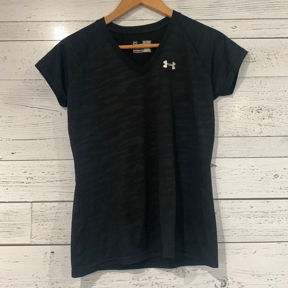 Under Armour Woman XS Black Semi - Fitted V Neck Short Sleeve Top
